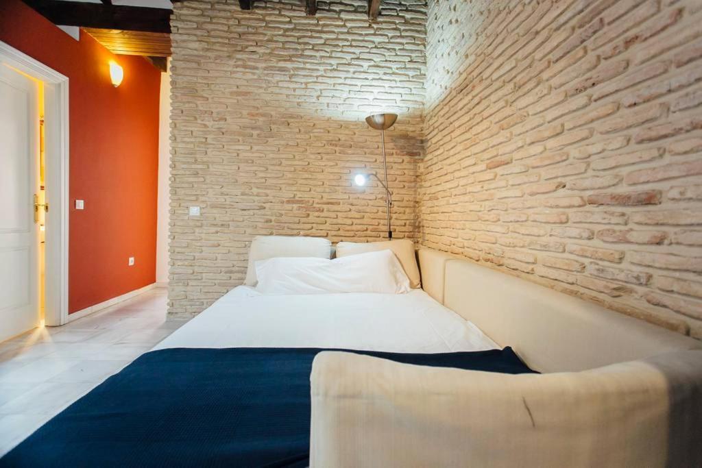 Precioso Apartamento En El Casco Antiguo De Triana Seville Exterior photo