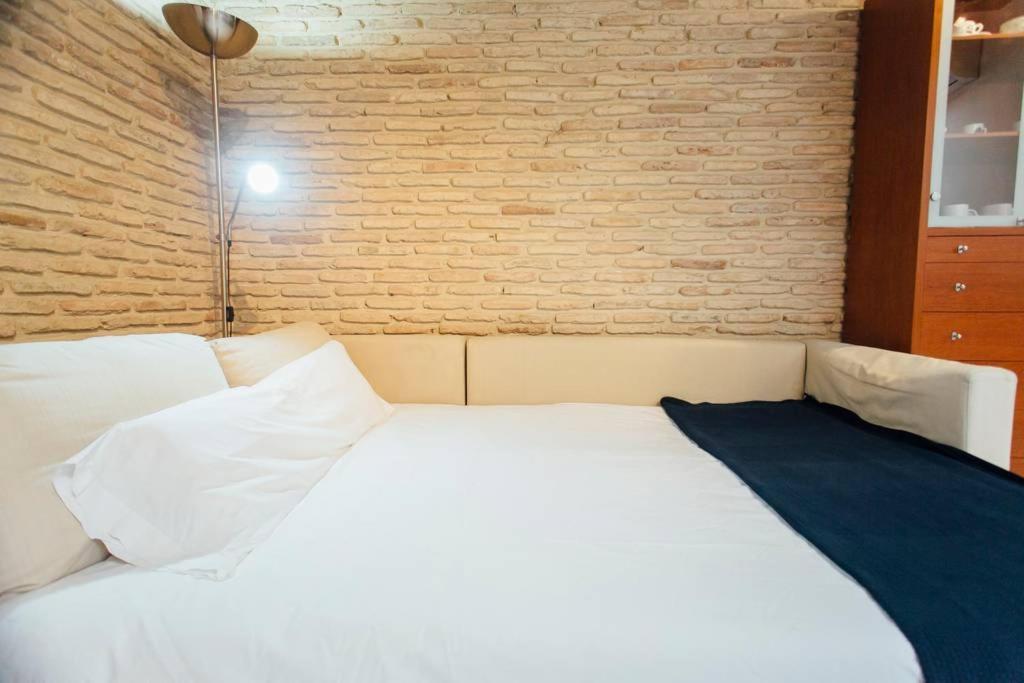 Precioso Apartamento En El Casco Antiguo De Triana Seville Exterior photo